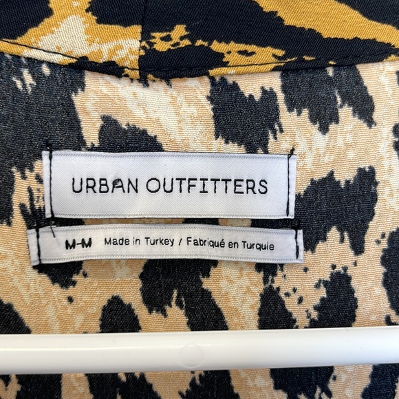 Urban Outfitters leopard jumper - Picture 5 of 6